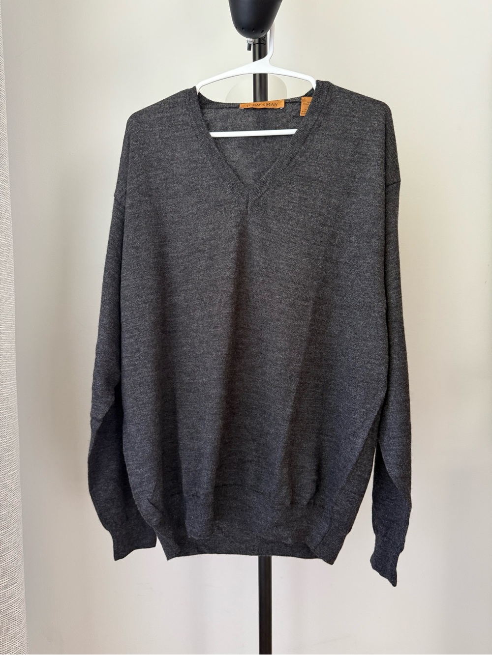 Today’s Man Men’s 100% Merino Wool V-Neck Sweater Size L Made in Italy Gray